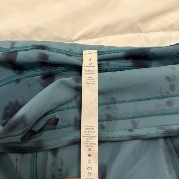 Lululemon legging - Picture 3 of 6